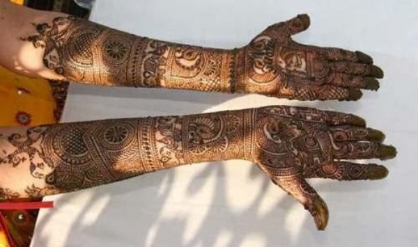 Latest-Arabic-Mehndi-Designs-for-Hands-2013-9